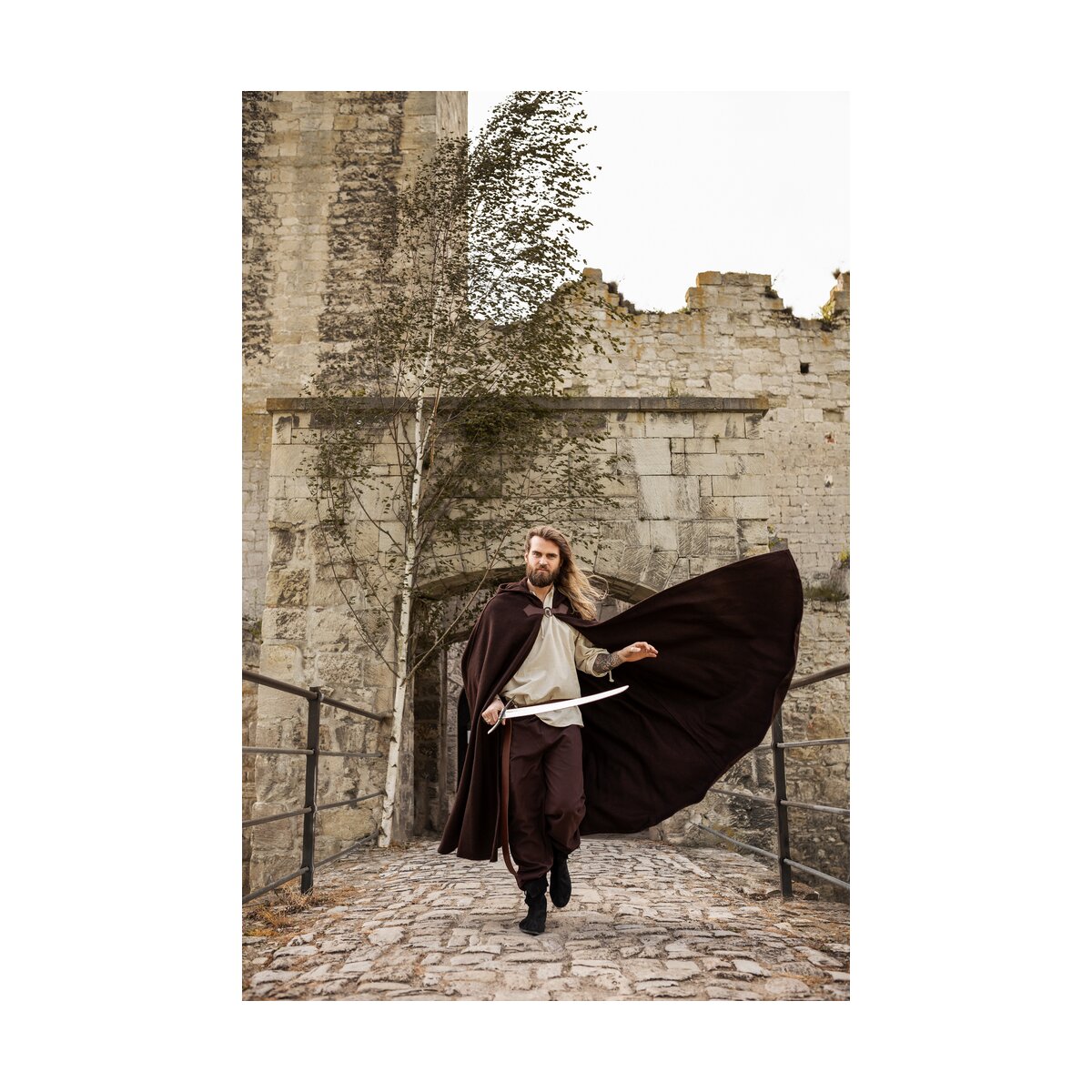 Medieval Cape with clasp brown