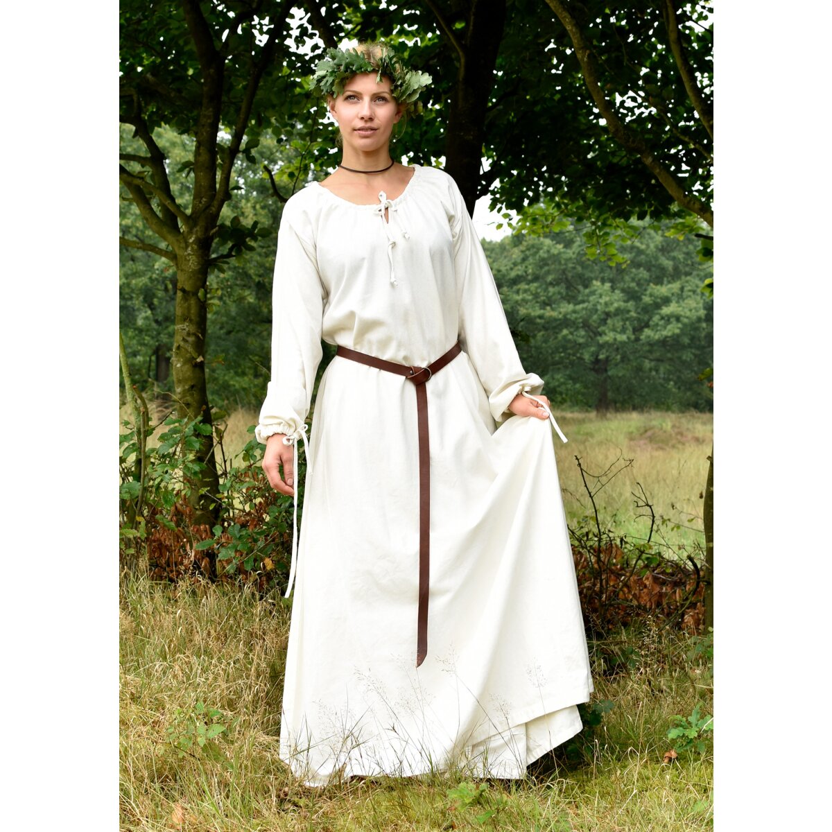 Medieval dress , underdress Ana, nature