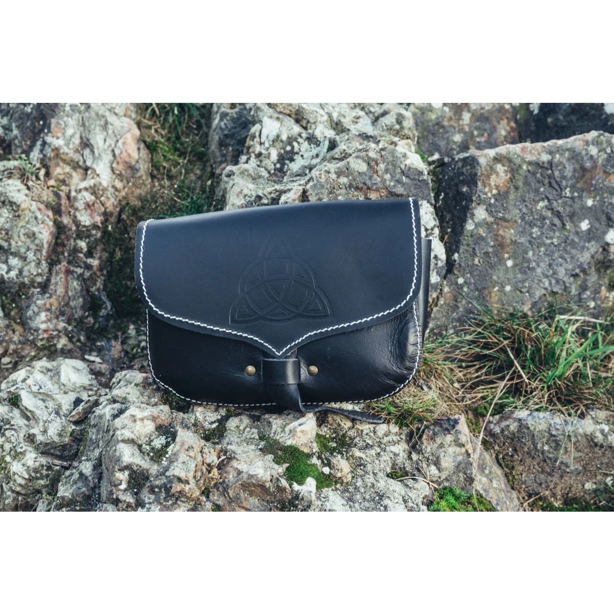 Borsa vichinga in pelle nera "Hulda"