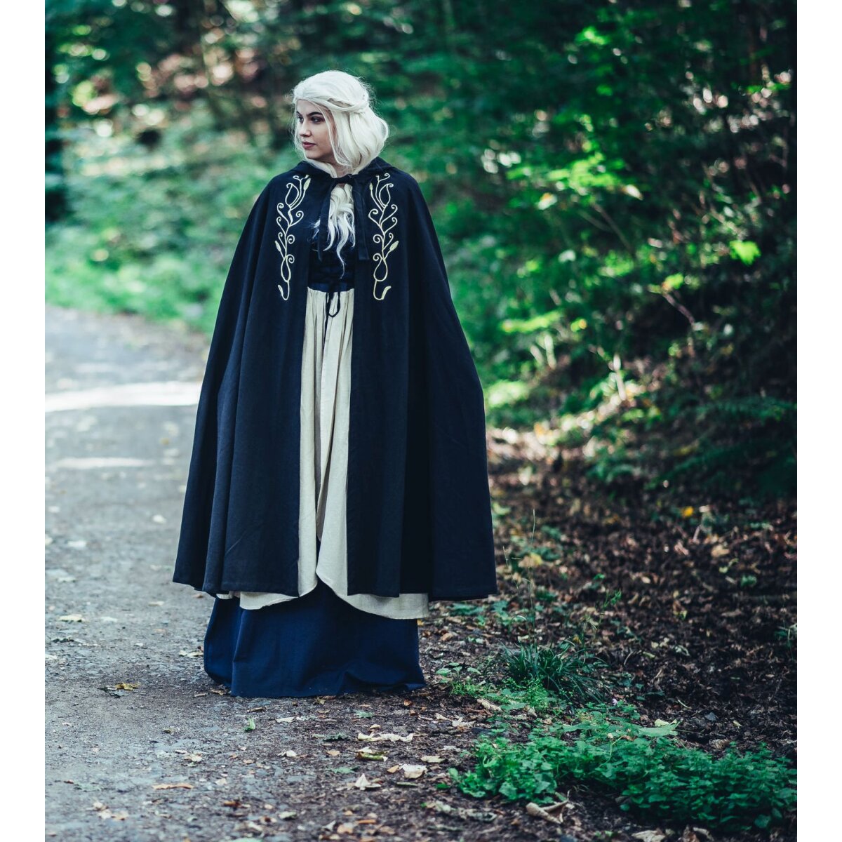 Medieval cape Black "Lyra"