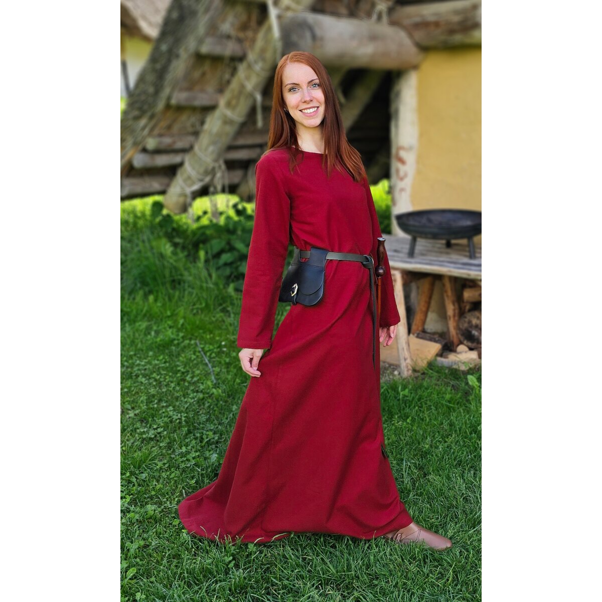 Classic medieval dress or underdress red "Amalie"