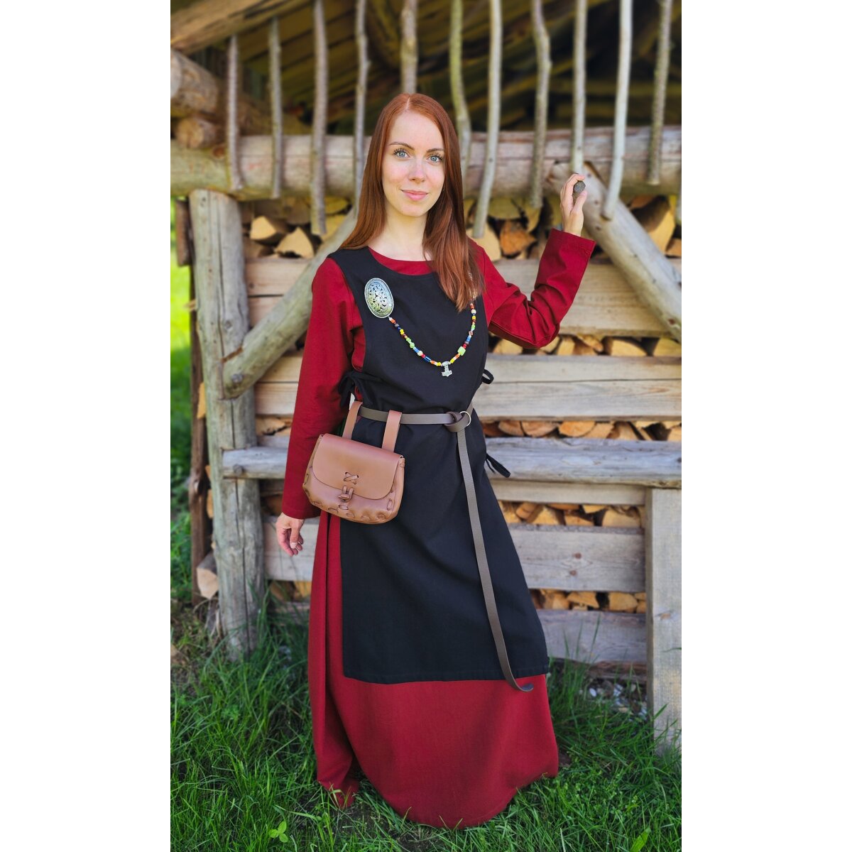 Classic Viking overdress black "Lykke"