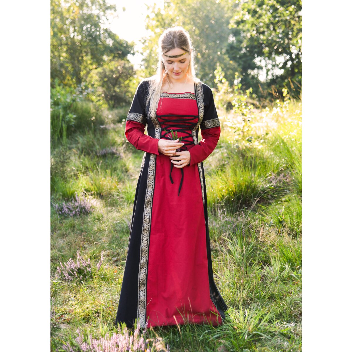 Abito fantasy medievale rosso-nero "Eleanor