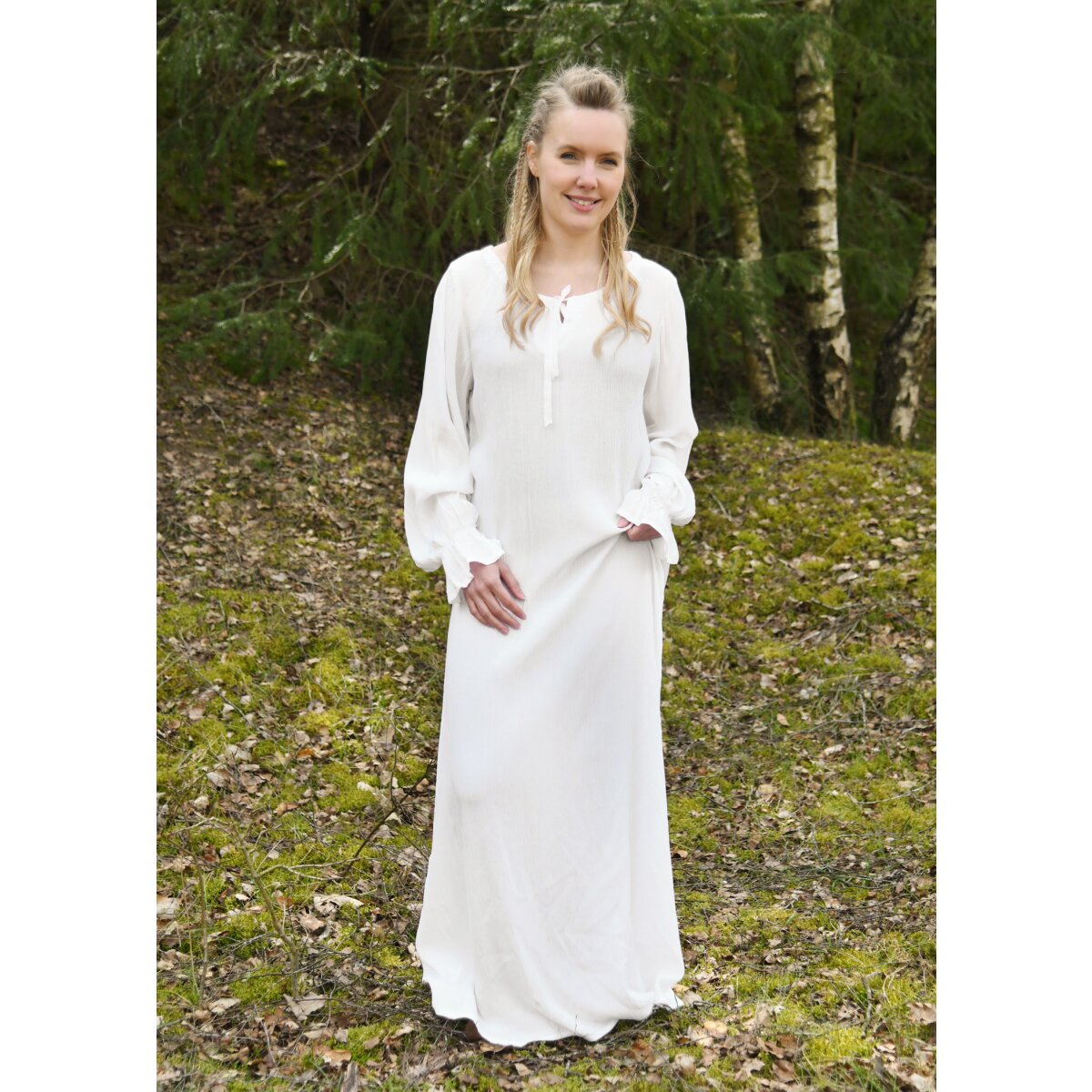 Light medieval underdress with crinkle effect, white