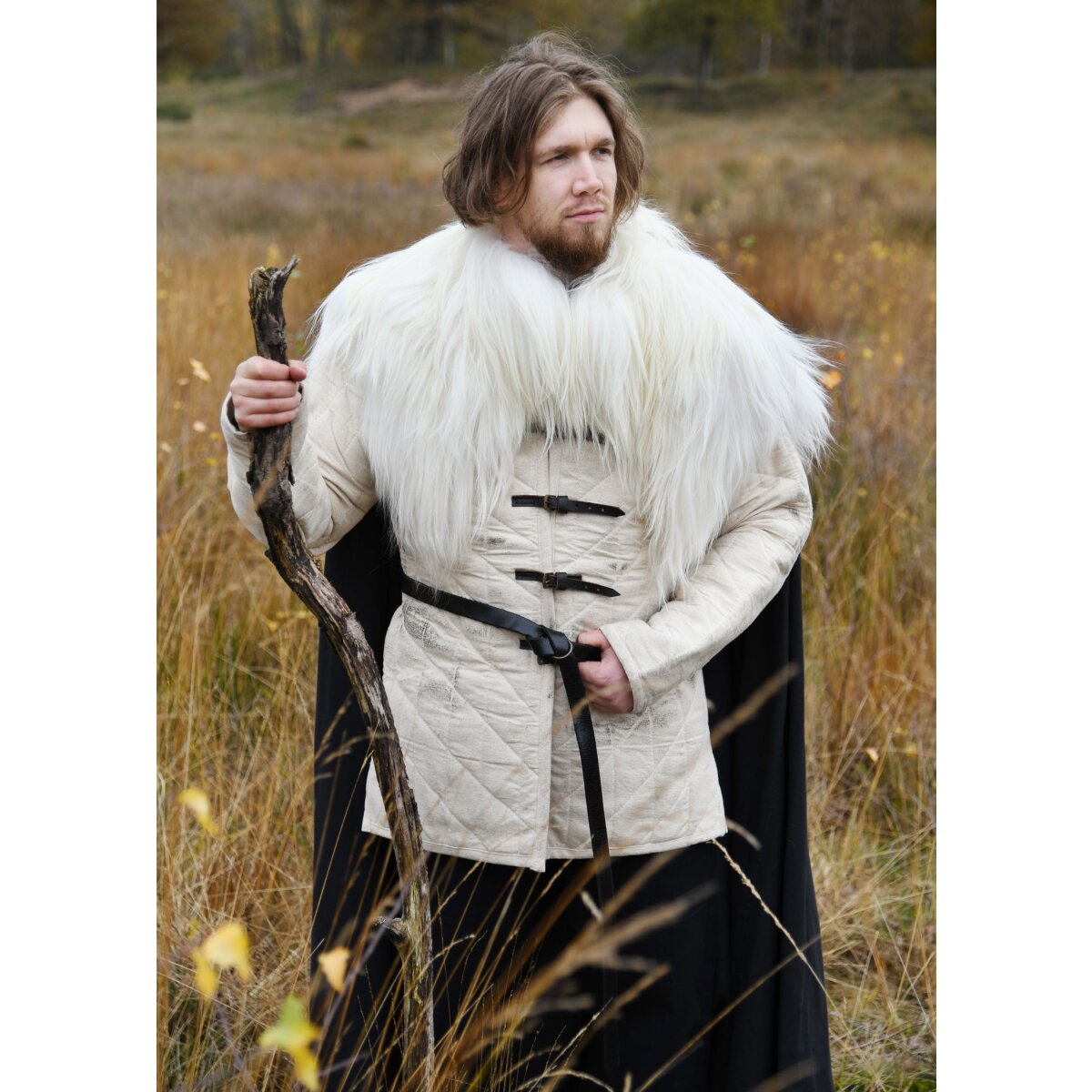 Shoulder fur made from Nordland sheepskin, white