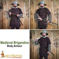 Brigantino medievale con piastre dacciaio rivettate Brown