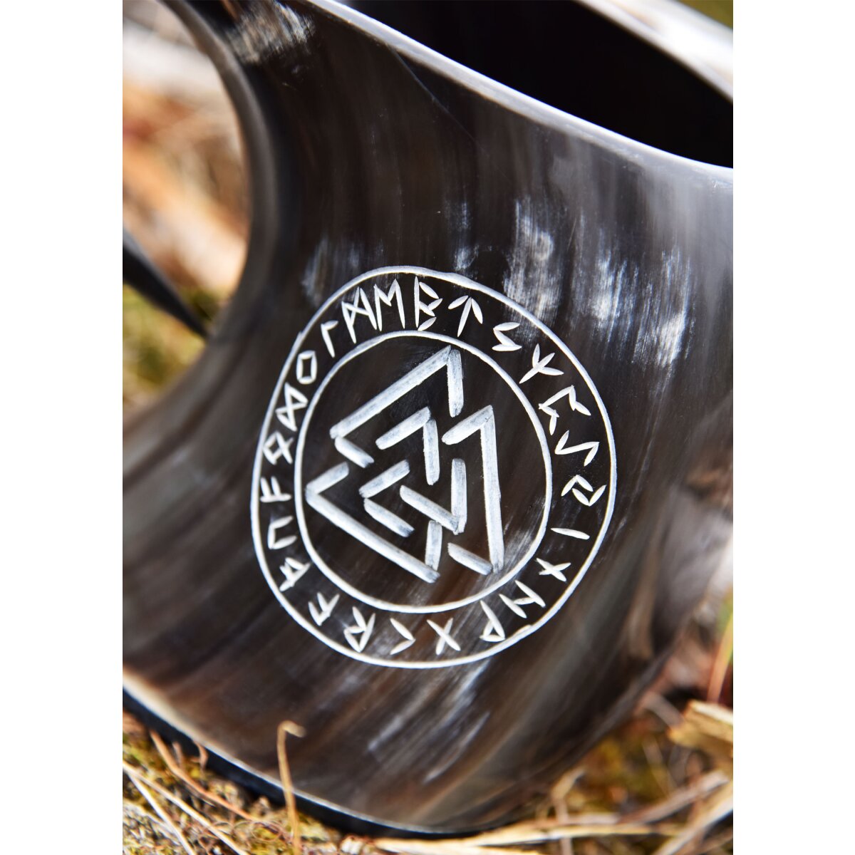 Bierkrug aus Horn - "Valknut"