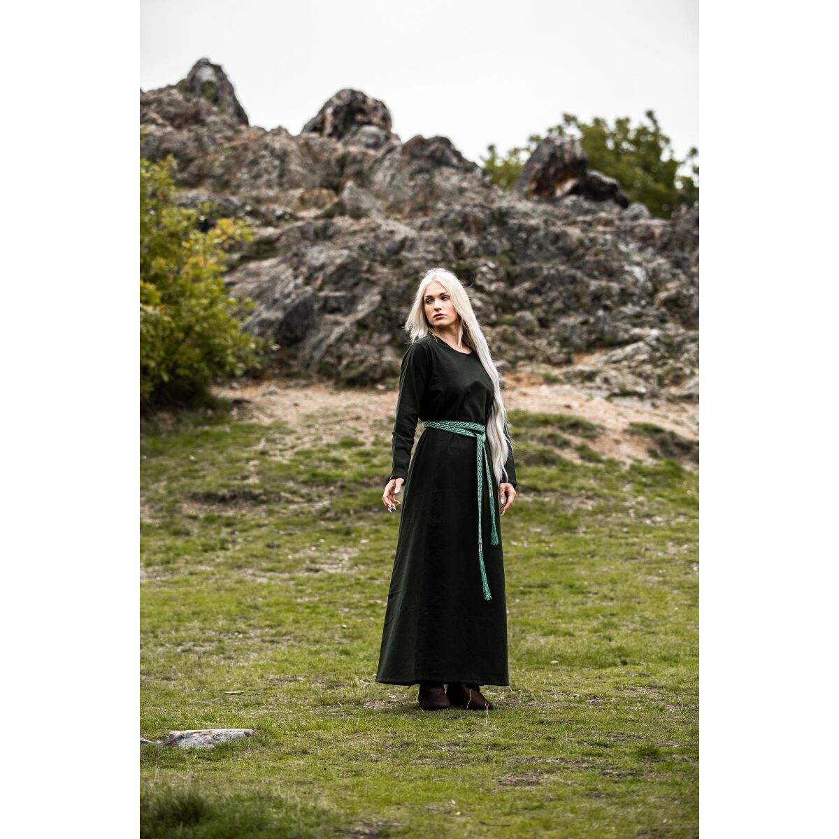 Abito medievale verde con scollo rotondo box