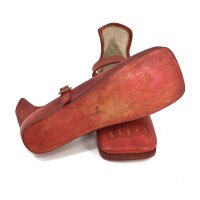 Scarpe di mucca Scarpe rinascimentali 16° secolo Korduan rosso